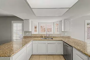 2063 W Gila Ln, Chandler, AZ 85224 - Photo 13
