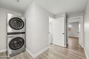 6722 N 24th Dr, Phoenix, AZ 85015 - Photo 17