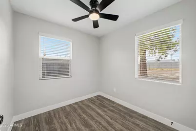 6722 N 24th Drive, Phoenix, AZ 85015 - Photo 15