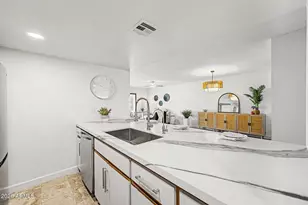 1021 S Greenfield Rd, Mesa, AZ 85206 - Photo 7