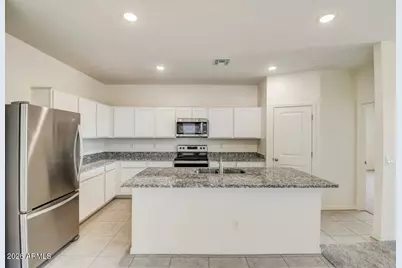 24113 W Huntington Drive, Buckeye, AZ 85326 - Photo 9
