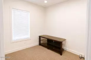 2060 N Center St, Mesa, AZ 85201 - Photo 11
