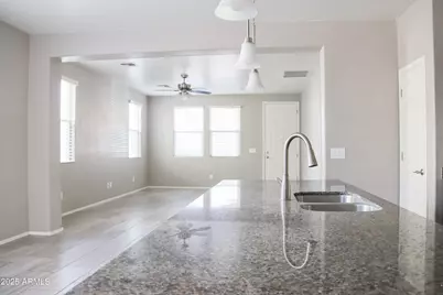 250 N Sandal --, Mesa, AZ 85205 - Photo 3