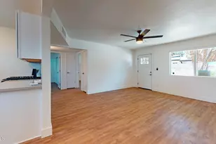 3942 E Earll Dr, Phoenix, AZ 85018 - Photo 7