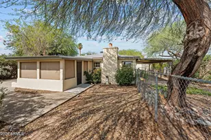 205 N Cucuracha St, Wickenburg, AZ 85390 - Photo 23