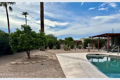 11025 W Campana Drive, Sun City, AZ 85351 - Photo 23