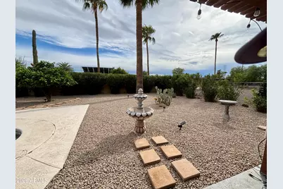 11025 W Campana Drive, Sun City, AZ 85351 - Photo 25