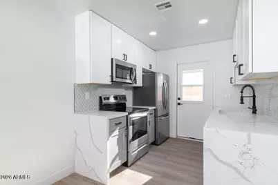 6616 E Avalon Drive #Apt 2, Scottsdale, AZ 85251 - Photo 11