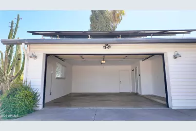 8637 E Keim Drive, Scottsdale, AZ 85250 - Photo 3
