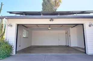 8637 E Keim Dr, Scottsdale, AZ 85250 - Photo 3