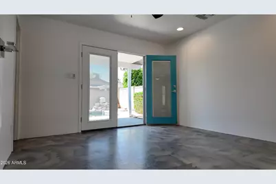 8637 E Keim Drive, Scottsdale, AZ 85250 - Photo 13
