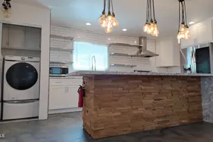 8637 E Keim Dr, Scottsdale, AZ 85250 - Photo 5