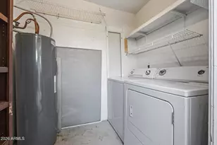 10229 North 8th St, Phoenix, AZ 85020 - Photo 13