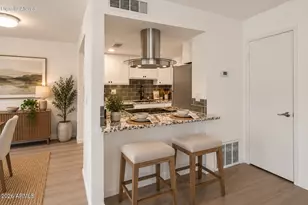 10229 North 8th St, Phoenix, AZ 85020 - Photo 3