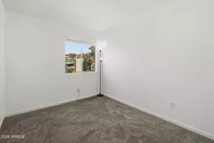 10229 North 8th St, Phoenix, AZ 85020 - Photo 9