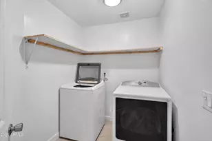 8566 W Keim Dr, Glendale, AZ 85305 - Photo 21