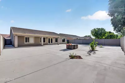 8566 W Keim Drive, Glendale, AZ 85305 - Photo 39
