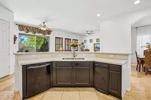 3969 E Navigator Ln, Phoenix, AZ 85050 - Photo 9