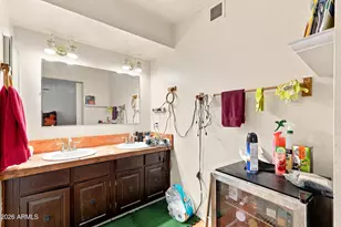 845 S Valencia, Mesa, AZ 85202 - Photo 13