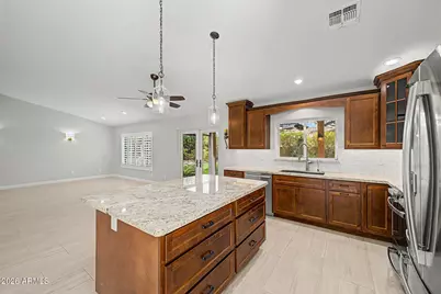 8961 E Sutton Drive, Scottsdale, AZ 85260 - Photo 7