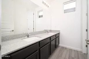 7138 W Kent Dr, Chandler, AZ 85226 - Photo 27