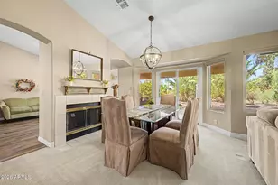 10983 W Tonopah Dr, Peoria, AZ 85373 - Photo 15