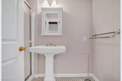 5753 W Glendale Avenue #Apt 202, Glendale, AZ 85301 - Photo 7