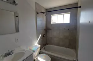 8815 N 28th Ave, Phoenix, AZ 85051 - Photo 9