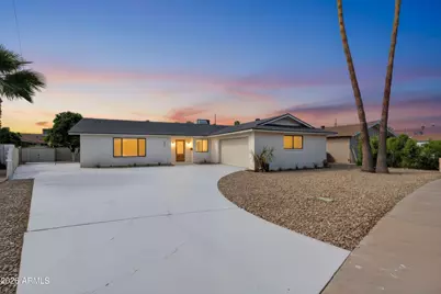 8631 E Sage Drive, Scottsdale, AZ 85250 - Photo 1