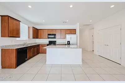 10966 W Melvin Street, Avondale, AZ 85323 - Photo 5