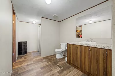 22425 W Pleasant Lane, Wittmann, AZ 85361 - Photo 11