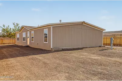 22425 W Pleasant Lane, Wittmann, AZ 85361 - Photo 1