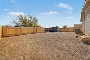 22425 W Pleasant Ln, Wittmann, AZ 85361 - Photo 19