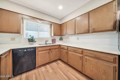 11045 W Salem Drive, Sun City, AZ 85351 - Photo 9