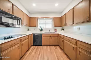11045 W Salem Dr, Sun City, AZ 85351 - Photo 5