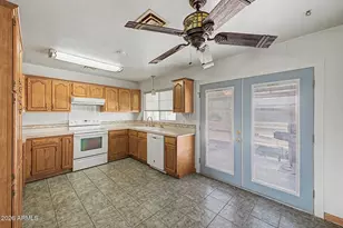 7214 W Desert Cove Ave, Peoria, AZ 85345 - Photo 11