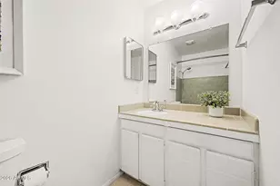 11208 N 38th Pl, Phoenix, AZ 85028 - Photo 23