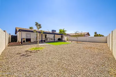 18240 N 32nd Lane, Phoenix, AZ 85053 - Photo 23