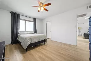 18240 N 32nd Ln, Phoenix, AZ 85053 - Photo 19