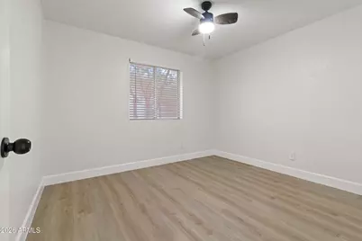 7747 W Flower Street, Phoenix, AZ 85033 - Photo 15