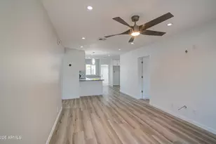 2030 W Monte Vista Rd, Phoenix, AZ 85009 - Photo 7