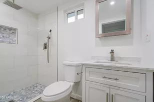 2030 W Monte Vista Rd, Phoenix, AZ 85009 - Photo 21