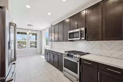 13500 N 174th Lane, Surprise, AZ 85388 - Photo 11