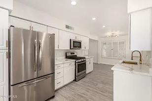 3756 E Acoma Dr, Phoenix, AZ 85032 - Photo 3