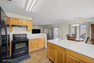 12818 W Hearn Rd, El Mirage, AZ 85335 - Photo 11
