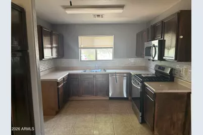 1033 E Cowboy Cove Trail, San Tan Valley, AZ 85143 - Photo 3