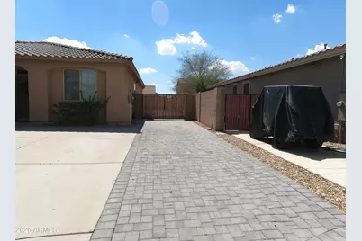 17359 W Fetlock Trail, Surprise, AZ 85387 - Photo 49