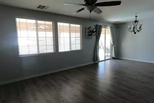 17359 W Fetlock Trl, Surprise, AZ 85387 - Photo 25