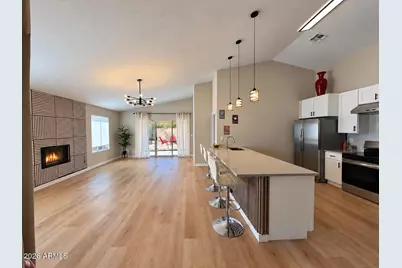 8930 W Custer Lane, Peoria, AZ 85381 - Photo 5