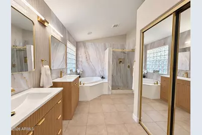 8930 W Custer Lane, Peoria, AZ 85381 - Photo 7